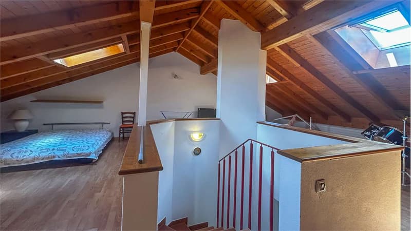 CASA UNIFAMILIARE IMMERSA NEL VERDE A MONTEGGIO (13)