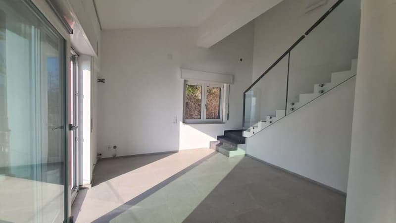 ROVIO: CASA SINGOLA 6.5 LOC. VISTA LAGO (11)