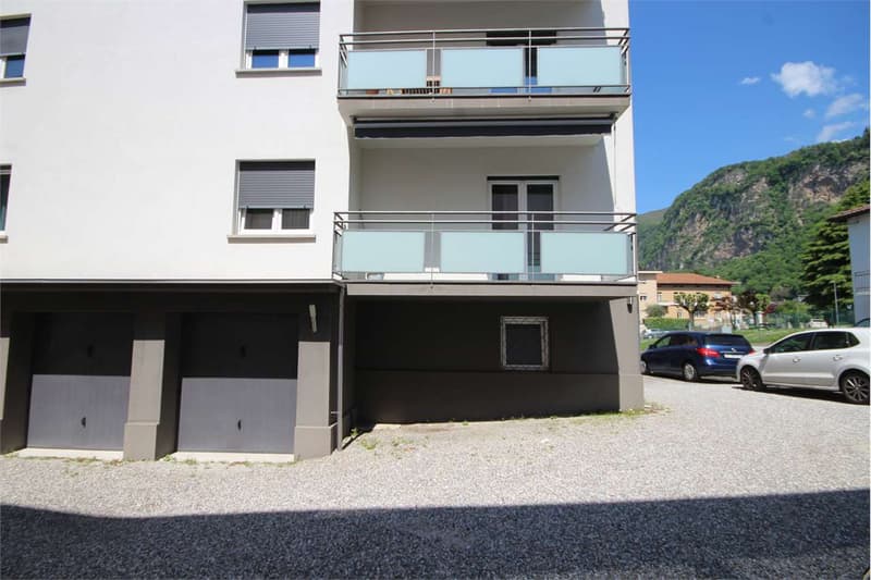 Mendrisio: luminoso appartamento di 3.5 locali con balcone vicino a ce (7)