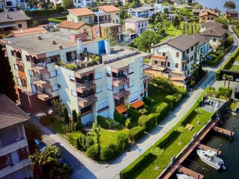 RIVA SAN VITALE: GRAZIOSO 2.5 LOC. FRONTE LAGO (1)