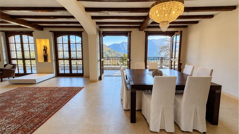 Elegante villa con piscina e romantica vista lago (8)
