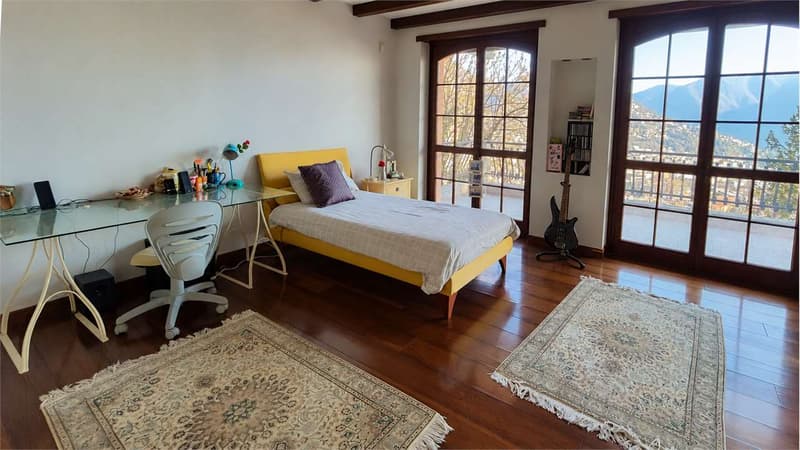 Elegante villa con piscina e romantica vista lago (11)