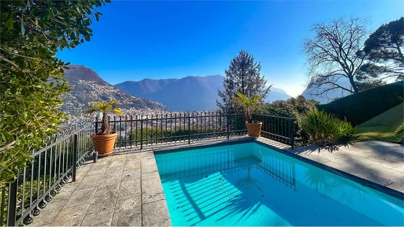 Elegante villa con piscina e romantica vista lago (4)