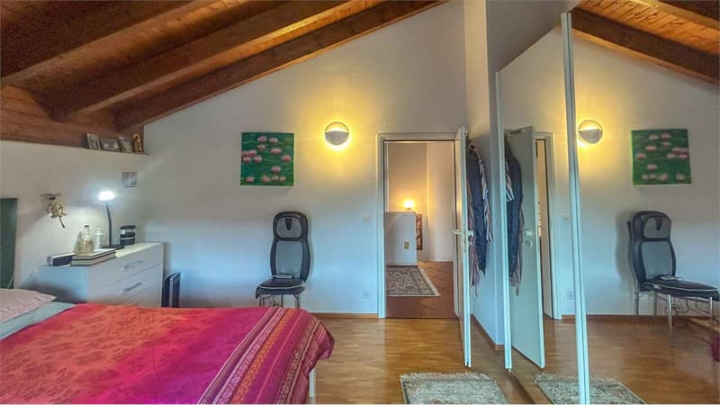 ELEGANTE VILLA CON GIARDINO IN ZONA STRATEGICA (11)