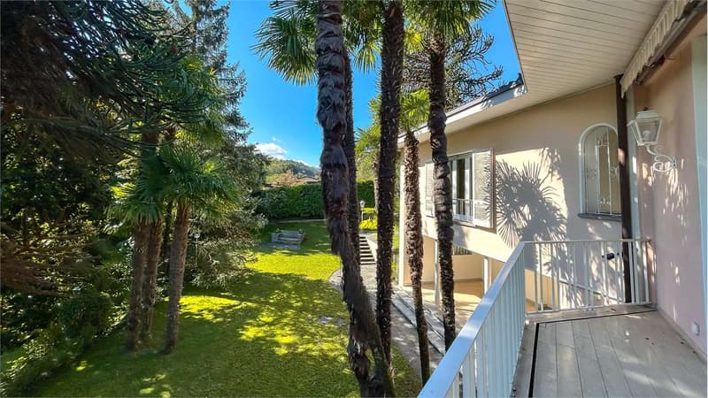 VILLA INDIPENDENTE CON PISCINA E DEPANDANCE (8)