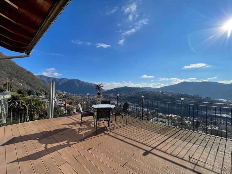 Vacallo 4 locali arredato con vista mozzafiato e ampia terrazza (1)