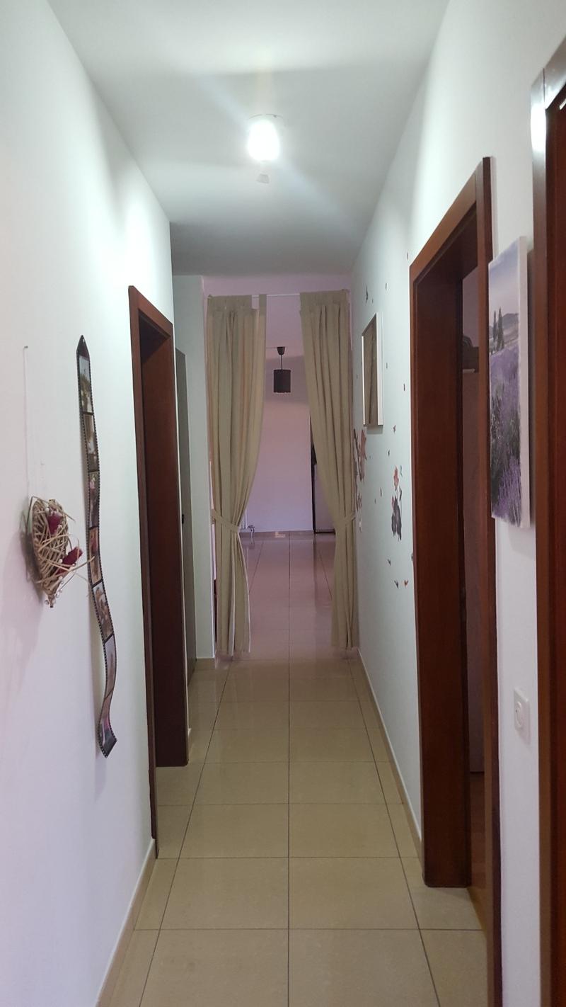Spazioso appartamento di 4 locali (4)