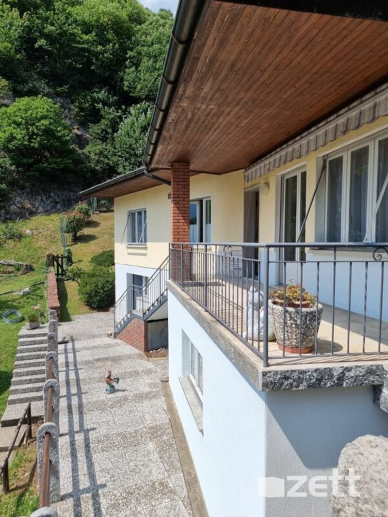 Casa indipendente 4.5 locali con ampio giardino a Medeglia (1)