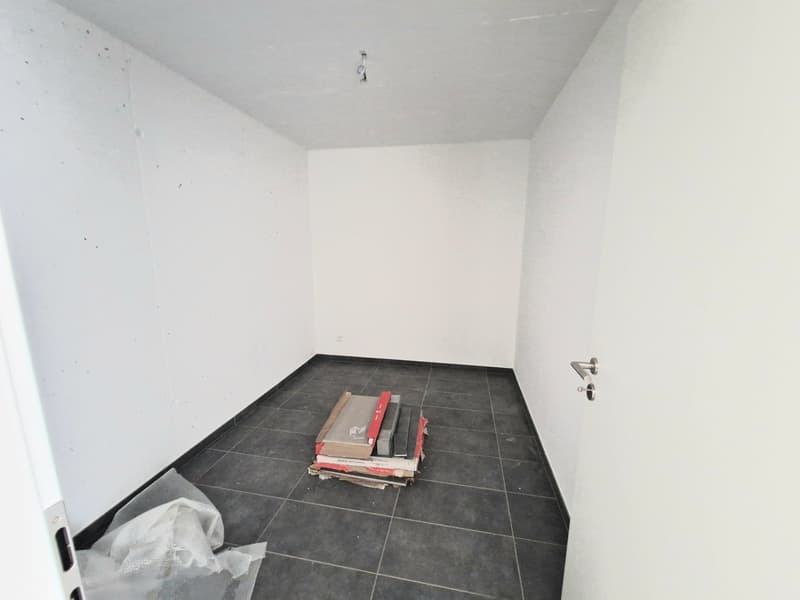 VENDESI A CUGNASCO - NUOVA CASA UNIFAMILIARE 5.5 LOCALI CON GIARDINO PRIVATO (8)