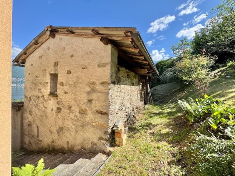VENDESI A VIRA GAMBAROGNO - CASA UNIFAMILIARE CON VISTA IMPRENDIBILE SUL LAGO MAGGIORE (19)