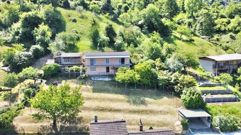 VENDESI A VIRA GAMBAROGNO - CASA UNIFAMILIARE CON VISTA IMPRENDIBILE SUL LAGO MAGGIORE (3)