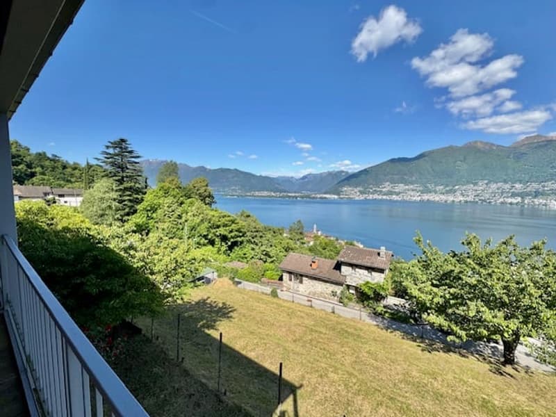 VENDESI A VIRA GAMBAROGNO - CASA UNIFAMILIARE CON VISTA IMPRENDIBILE SUL LAGO MAGGIORE (21)