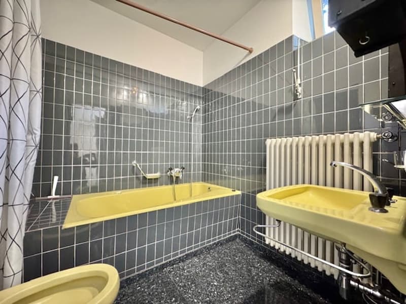VENDESI IN VAL RESA (Brione sopra Minusio) - CASA CON PISCINA ED AMPIO GIARDINO (15)