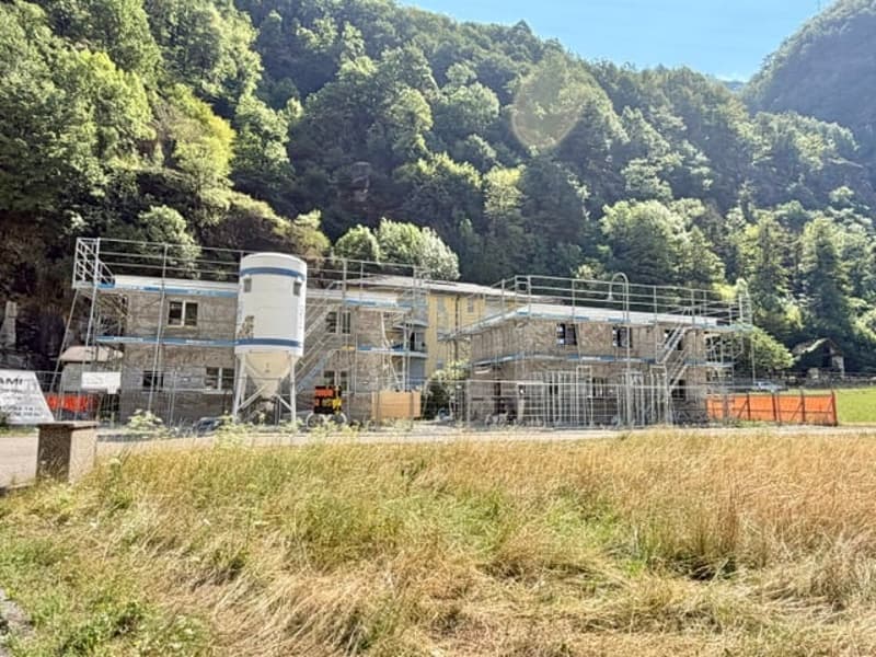 VENDESI A BIGNASCO - NUOVA casa unifamiliare di 5.5 locali con giardino privato Cevio (4)
