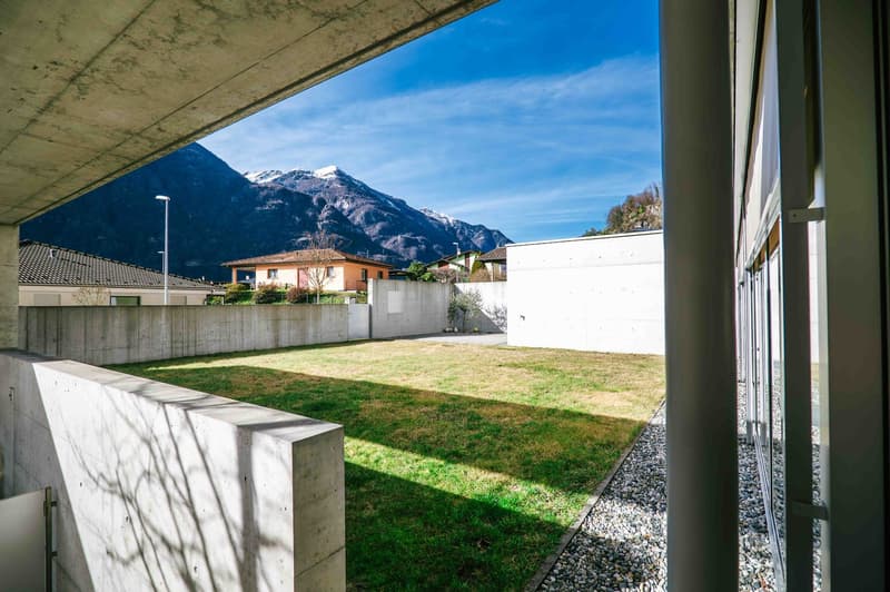 VENDESI A CRESCIANO - MODERNA E AMPIA VILLA DI 5.5 LOCALI IN ZONA TRANQUILLA (8)