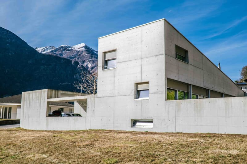 VENDESI A CRESCIANO - MODERNA E AMPIA VILLA DI 5.5 LOCALI IN ZONA TRANQUILLA (2)