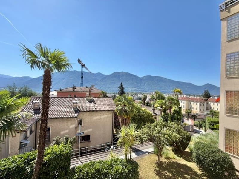VENDESI A MURALTO - luminoso monolocale al 1° piano anche RESIDENZA SECONDRIA (8)