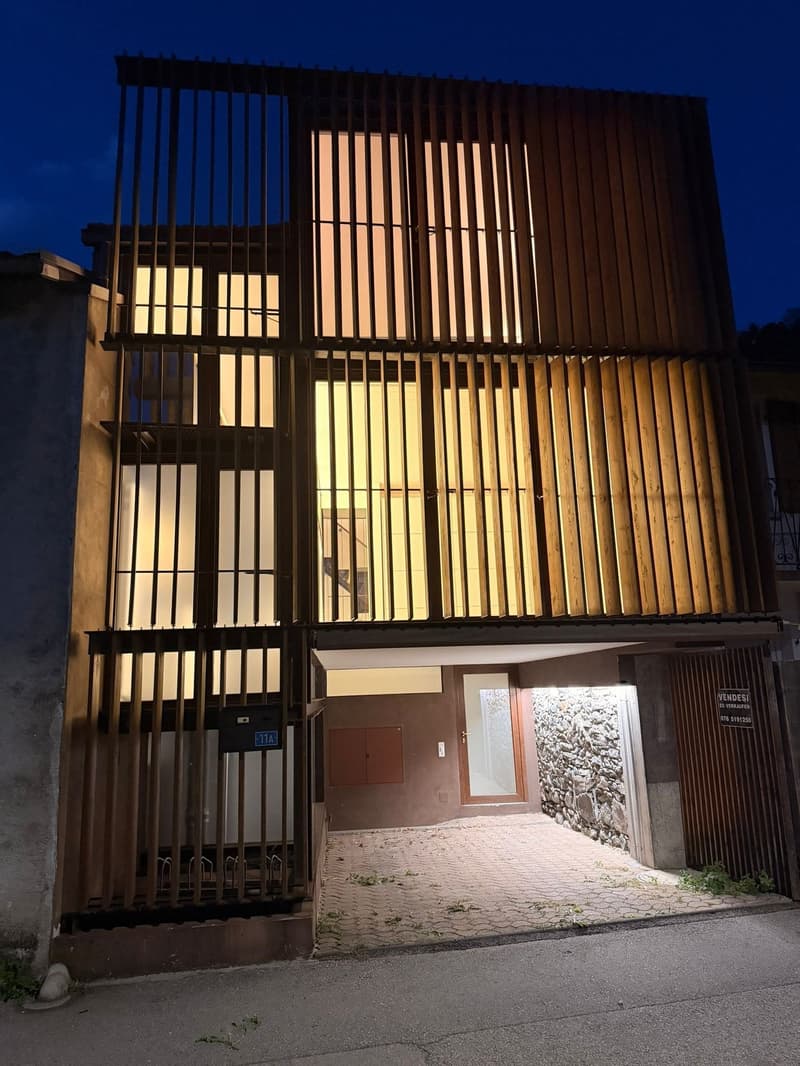 VENDESI A GIUBIASCO - Casetta di design di 2.5 locali di recente costruzione (5)