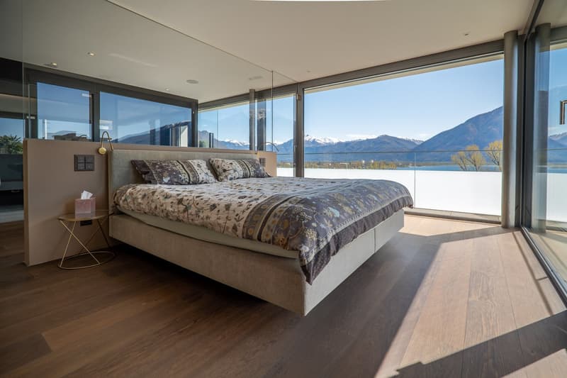 VENDESI A MINUSIO - moderno attico duplex di 4.5 locali con vista lago in casa bifamiliare (14)