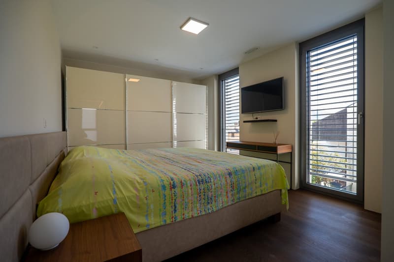 VENDESI A MINUSIO - moderno attico duplex di 4.5 locali con vista lago in casa bifamiliare (22)