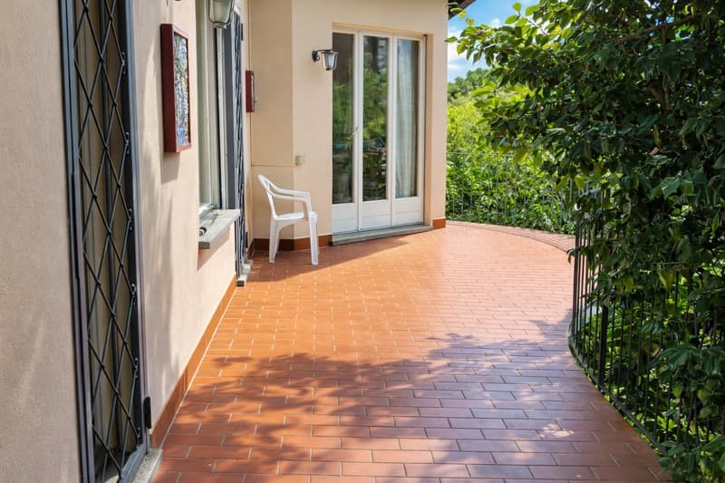 Villa con piscina a Massagno – opportunità rara con grande potenziale (6)