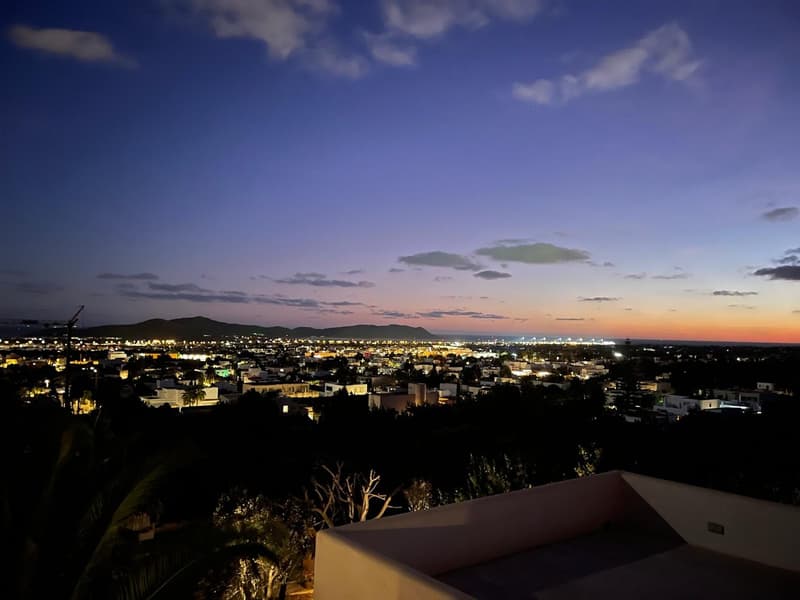 Villa di lusso con piscina a Ibiza (3)