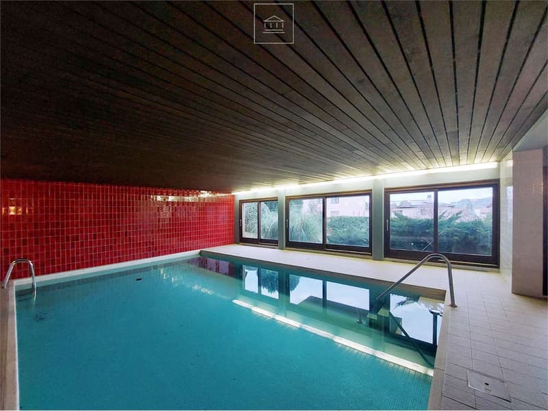 Luminoso e spazioso appartamento con piscina (1)