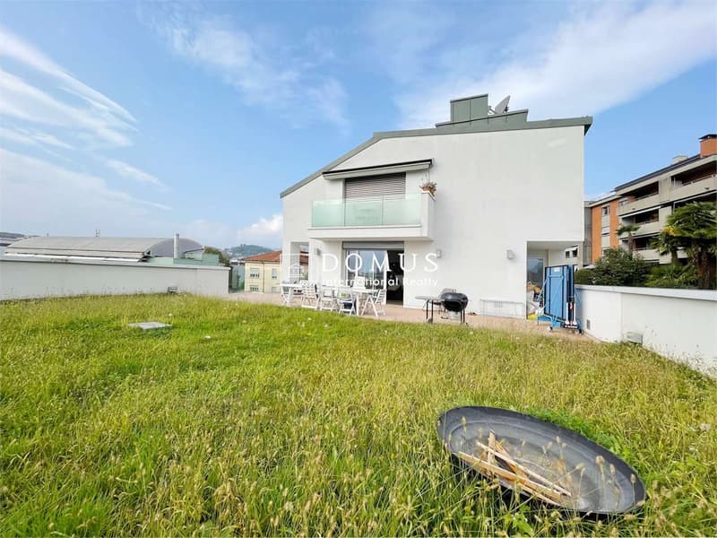 Moderno 4.5 locali, attico, con giardino (2)