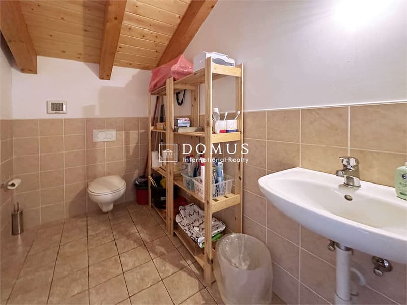 Casa singola attualmente ad uso ufficio (9)