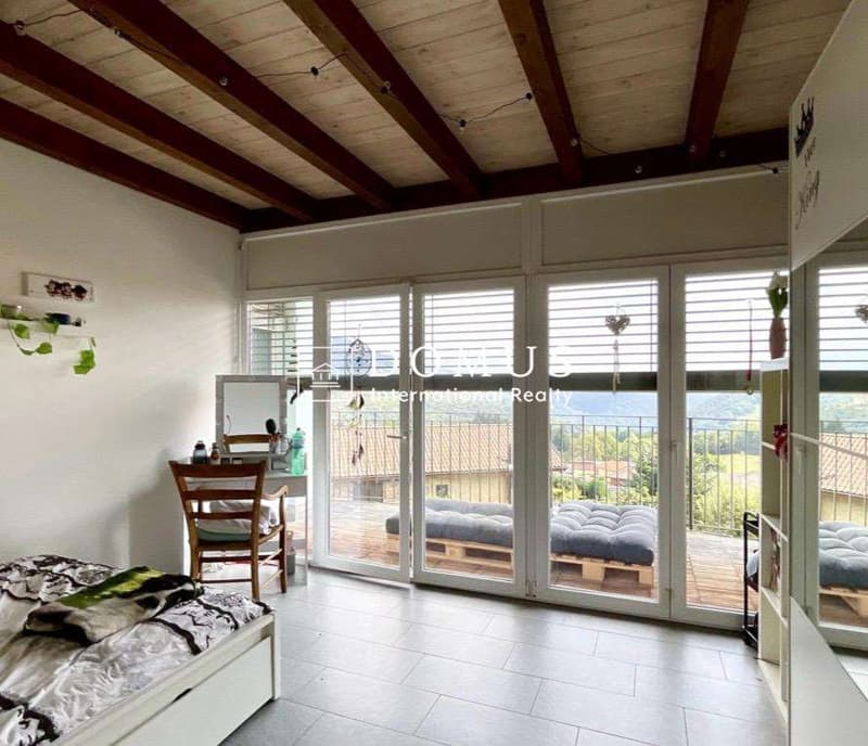 Casa indipendente con giardino e vista (5)