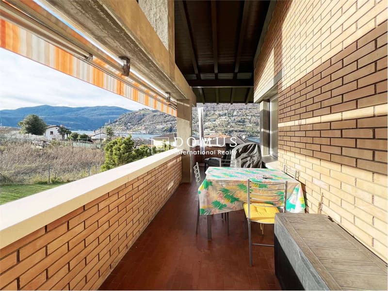 Villa bifamiliare con vista lago (12)