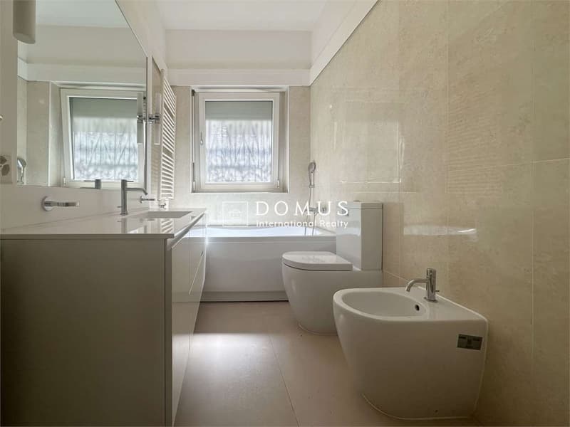 Villa con piscina vista lago e grottino (9)