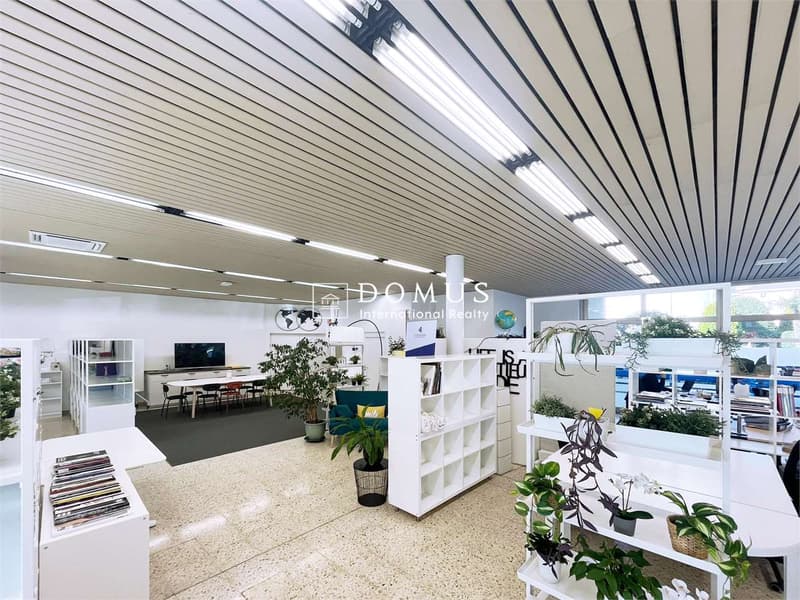 Open space con vetrine zona passaggio (1)