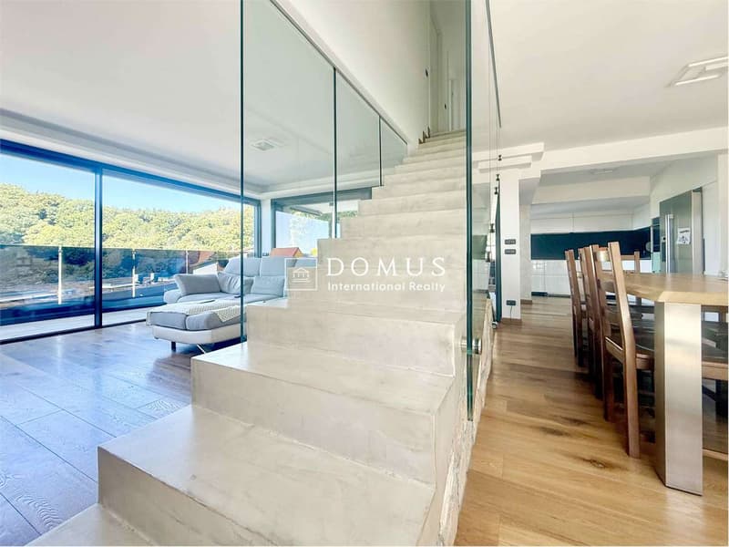 Moderna casa indipendente di design (1)