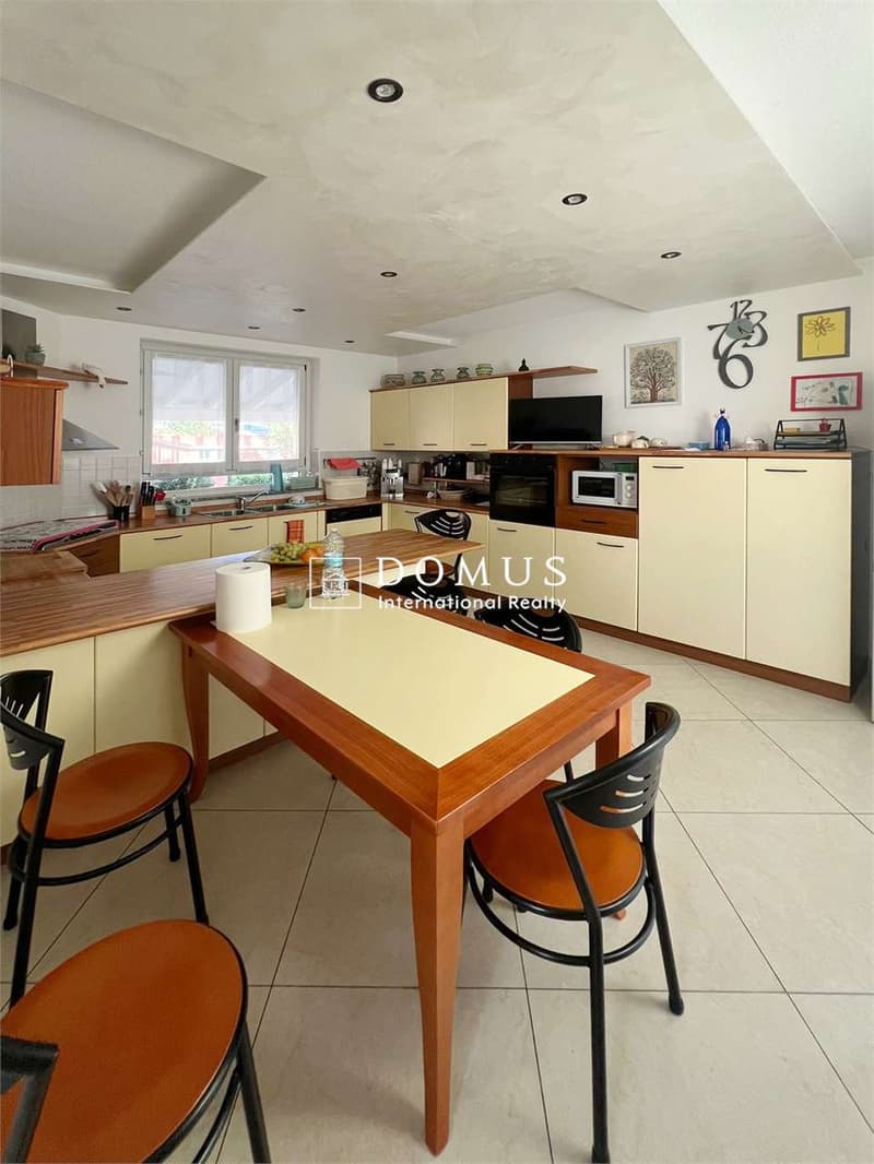 Villa indipendente con giardino, taverna e box a Lavena Ponte Tresa (5)
