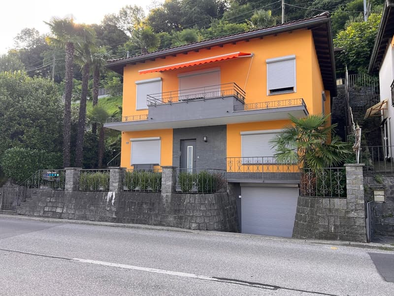 Casa bifamiliare completamente ristrutturata / Neu renoviertes Zweifamilienhaus in Vira Gambarogno (1)