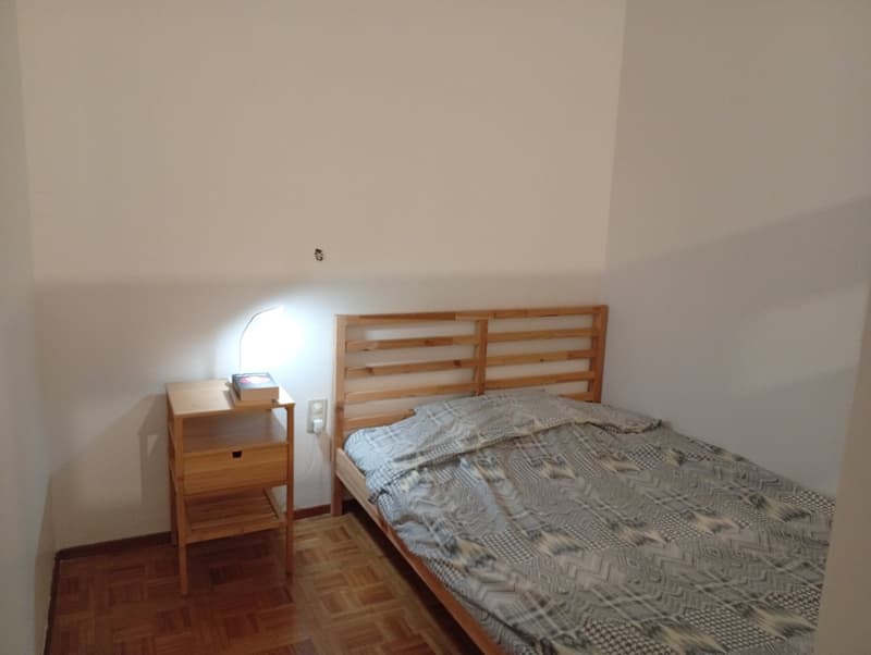 Subentro per monolocale (parzialmente ammobiliato) (5)