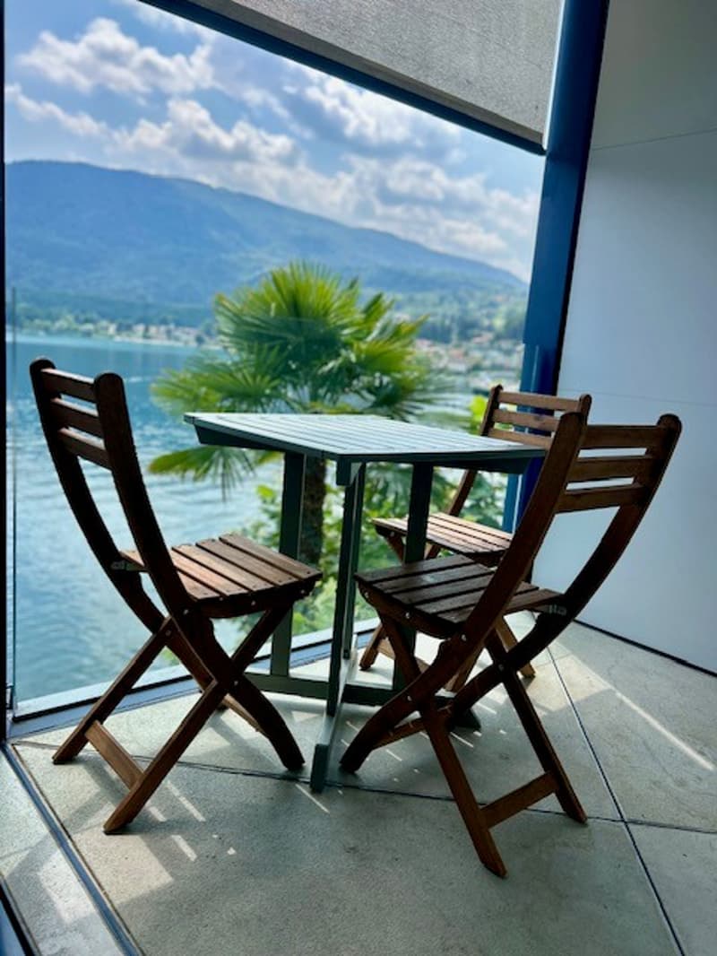 Elegante appartamento ammobiliato direttamente sul lago (9)