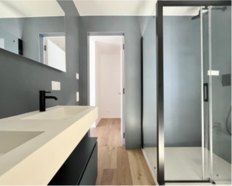 AMPIO 4.5 LOCALI CON GIARDINO E VISTA LAGO A BRUSINO ARSIZIO (8)