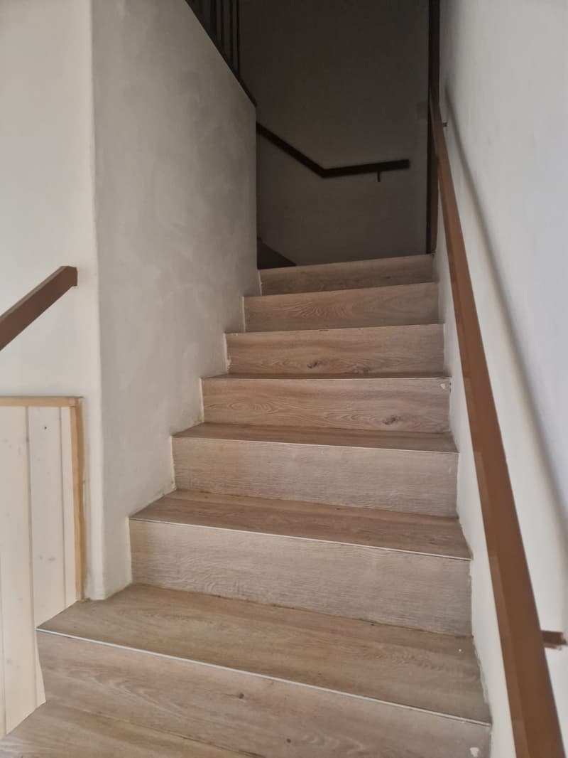 Affittasi appartamento di 3 locali a Tresa su tre piani, disponibile subito (6)