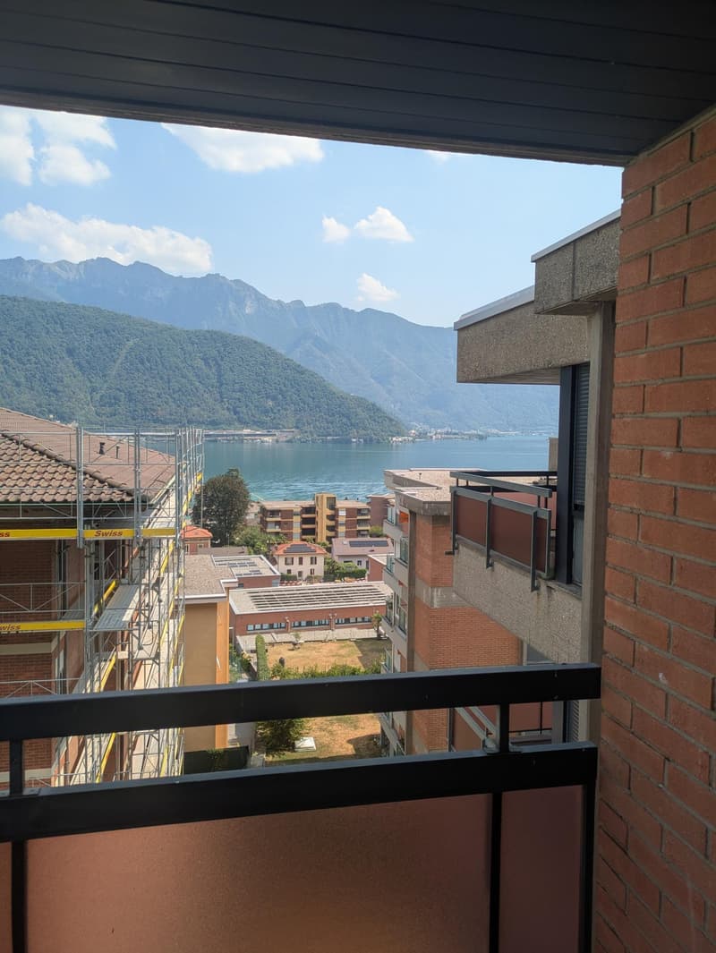 AFFITTASI appartamento 1.5 locali con vista lago a Melide (5)