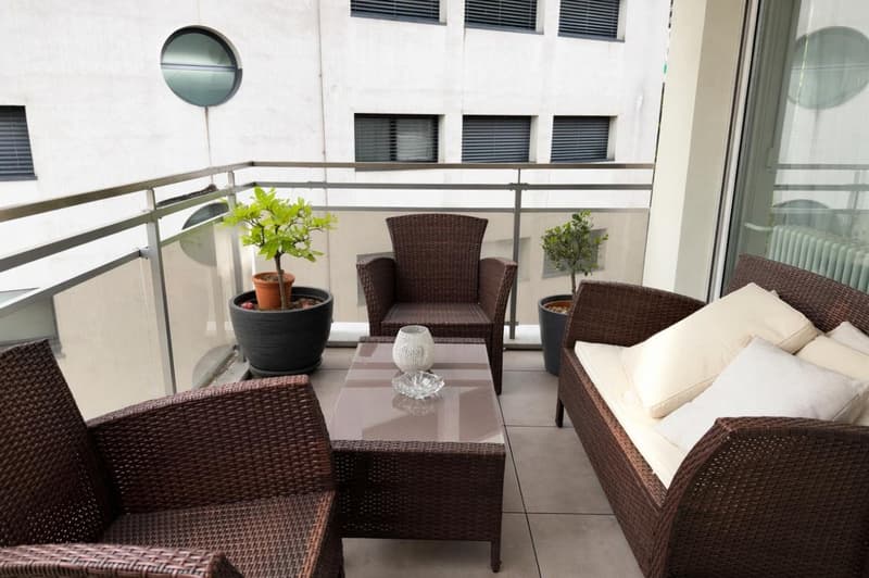 3.5 locali, ristrutturato con box privato, Paradiso AV096-22 (8)