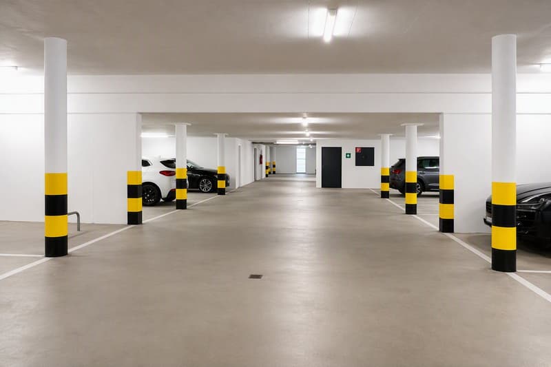 Posto auto "in-line" in garage AV100 (4)