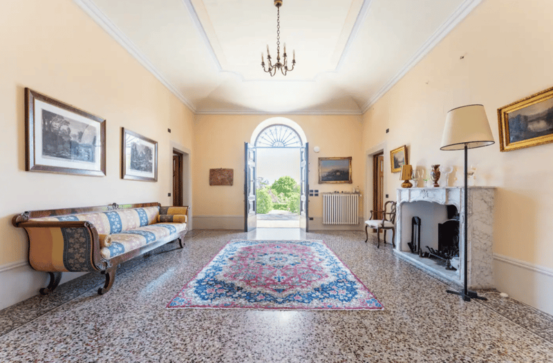 TOSCANA – Villa storica in zona collinare a 4 km da Lucca + terreno 3,3 ettari uliveto e vigneto (5)