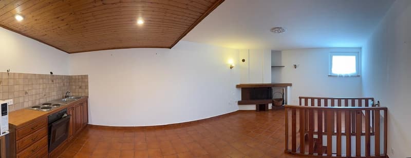 MENDRISIO: In zona tranquilla e residenziale, vendiamo ampia casa, luminosa e con vista aperta. (17)