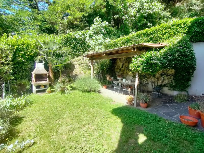 Morcote - Luminoso 3.5 locali duplex con giardino, piscina e vista lago (8)