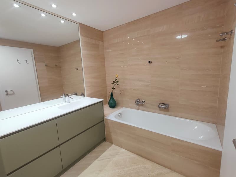 Morcote - Luminoso 3.5 locali duplex con giardino, piscina e vista lago (17)