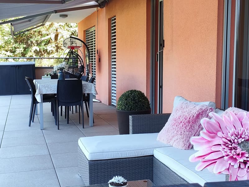 Bissone -  Esclusivo appartamento con giardino e vista mozzafiato sul Lago di Lugano (5)