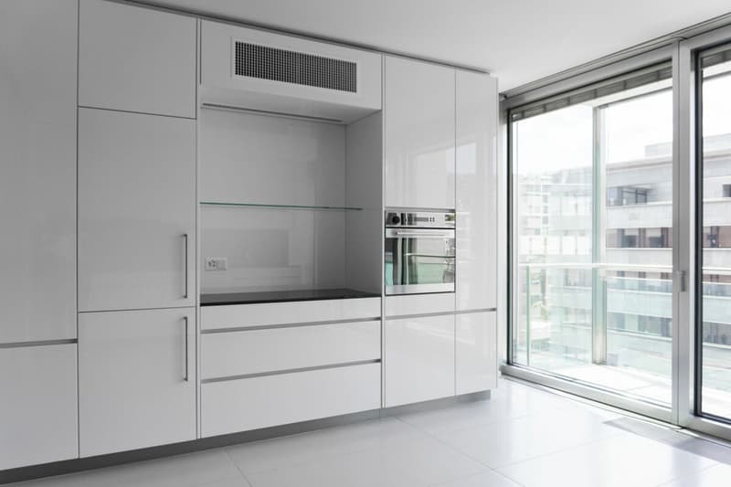 Luxury apartment with stunning lake views (4)