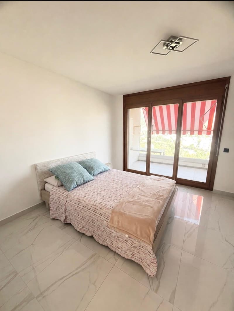 Elegante 4.5 locali con vista lago (13)